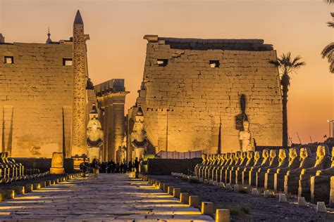  Luxor: A Photographic Journey Through Time